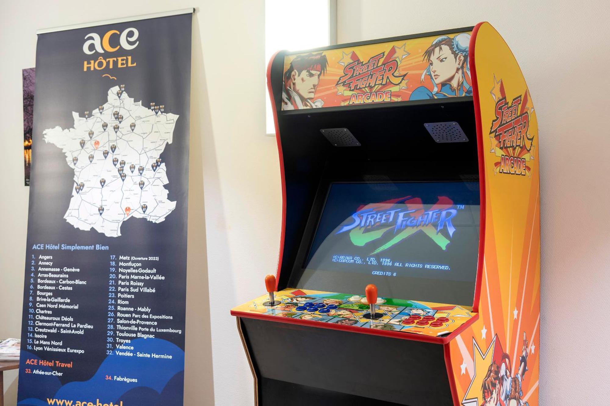 Ace Hotel Paris Sud Villabe Eksteriør billede